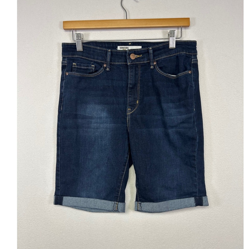 Classic Signature by Levi Strauss Women‎ 6 Blue Dark Wash Cuffed Bermuda Shorts